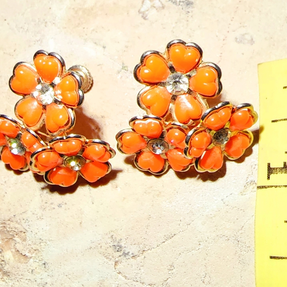 1960's Vintage Orange Cluster Flower Earrings|Rhinestone Details|Mod|MCM| Daisy